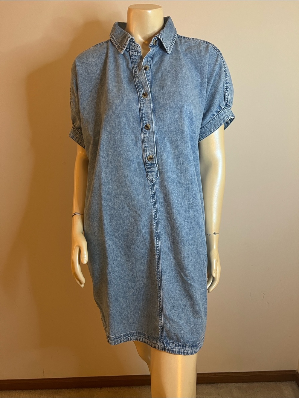 ❤️ Treasure & Bond Faded Blue Denim Button ShirtDress